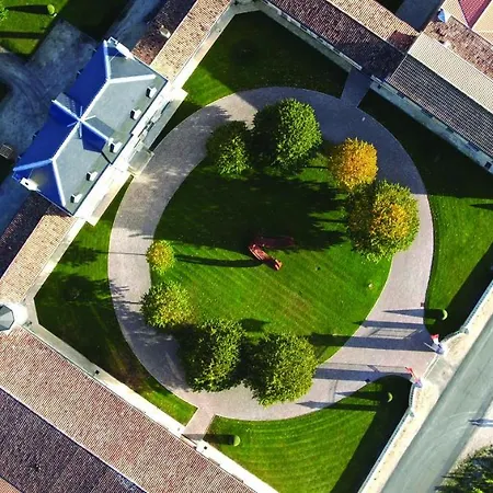 Dom wakacyjny Chateau Malescasse *